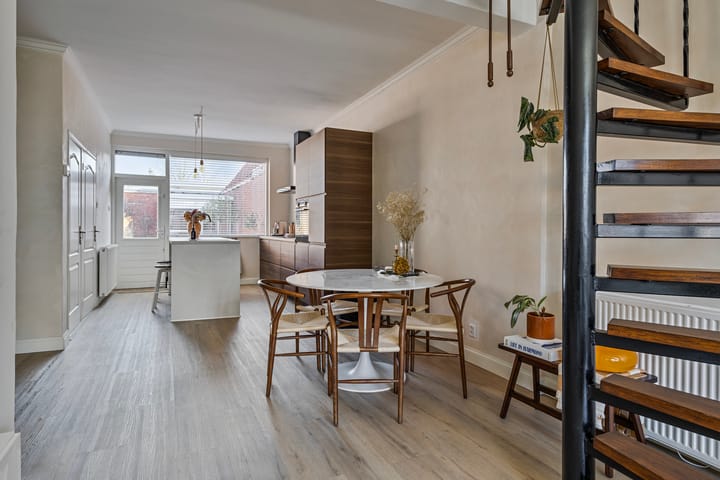 Photo 9 of Burgerhoutsestraat 111