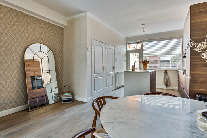 Photo 11 of Burgerhoutsestraat 111