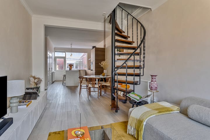 Photo 13 of Burgerhoutsestraat 111