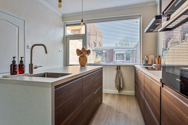 Photo 18 of Burgerhoutsestraat 111