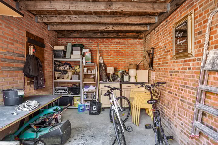 Photo 28 of Burgerhoutsestraat 111