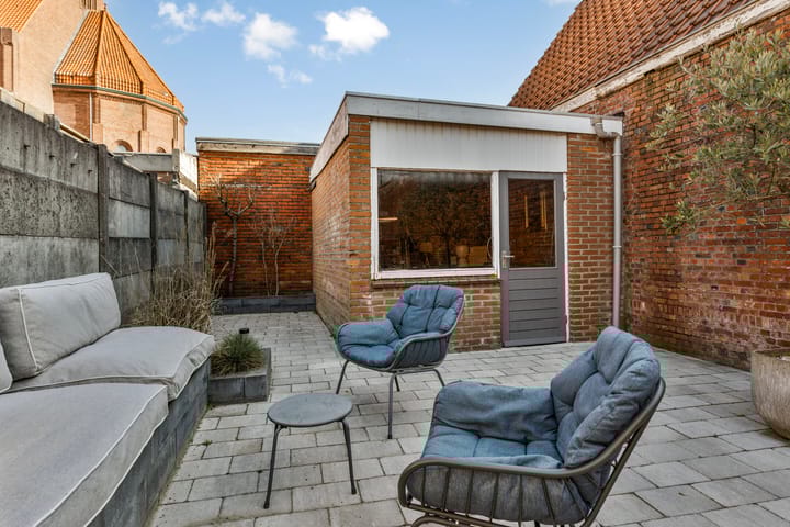 Photo 33 of Burgerhoutsestraat 111