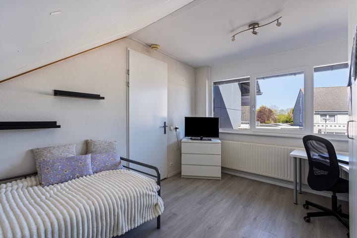 Foto 16 van Vaandrig 12