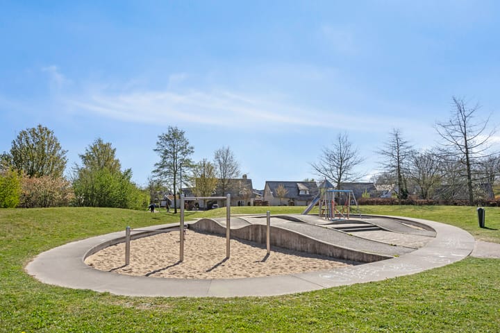 Foto 28 van Vaandrig 12