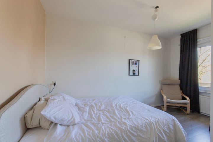 Foto 11 van Irenestraat 40