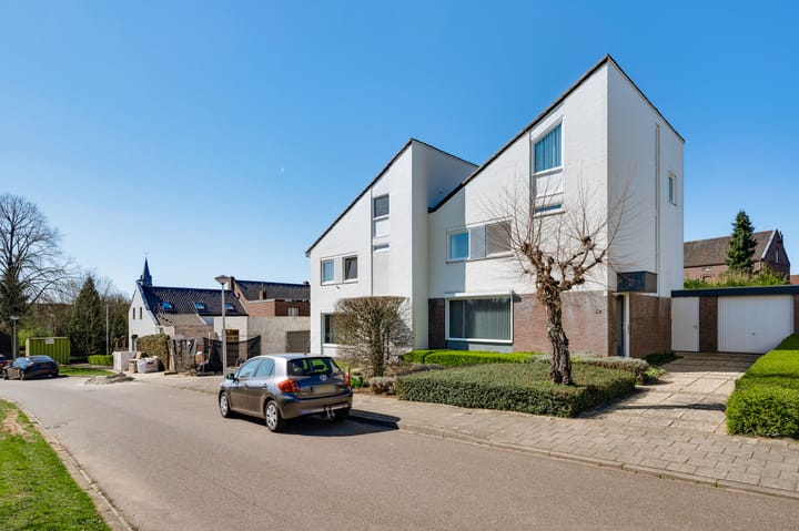 Foto 21 van Emilionlaan 62