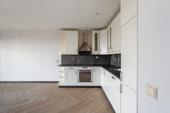 Photo 24 of Krispijnseweg 66-U