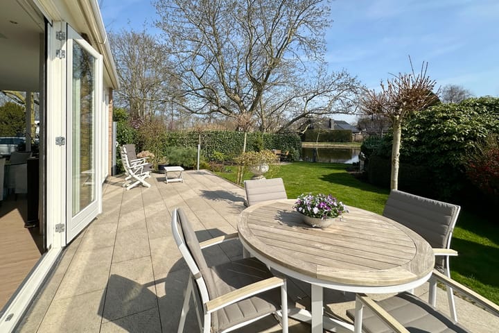 Foto 31 van Diederik van Schagenplantsoen 9