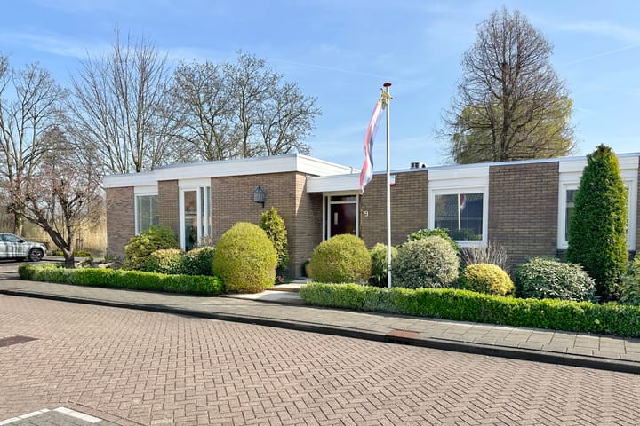 Foto 38 van Diederik van Schagenplantsoen 9