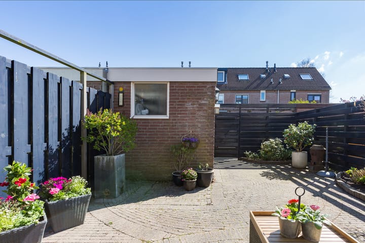 Foto 30 van Meidoornstraat 49