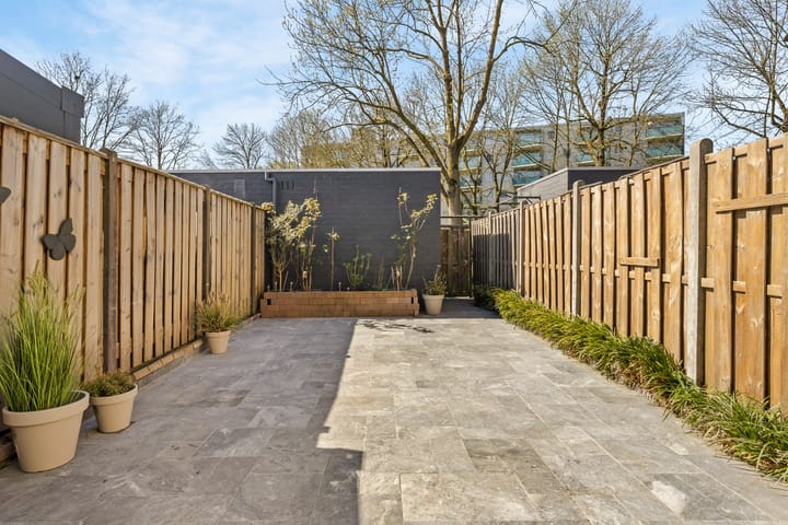 Foto 12 van Callistopad 15