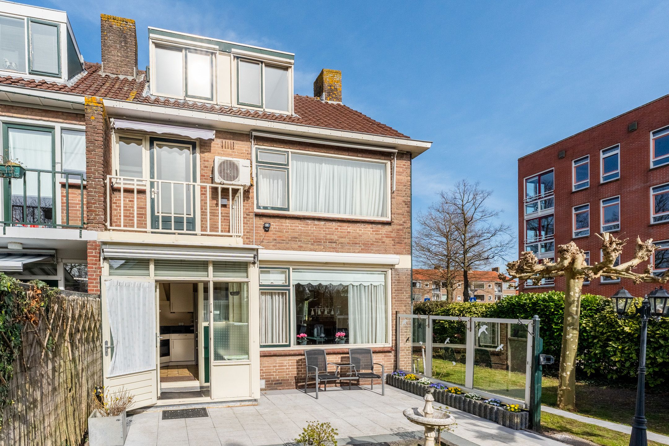 Foto 12 van Van Eesterensingel 8