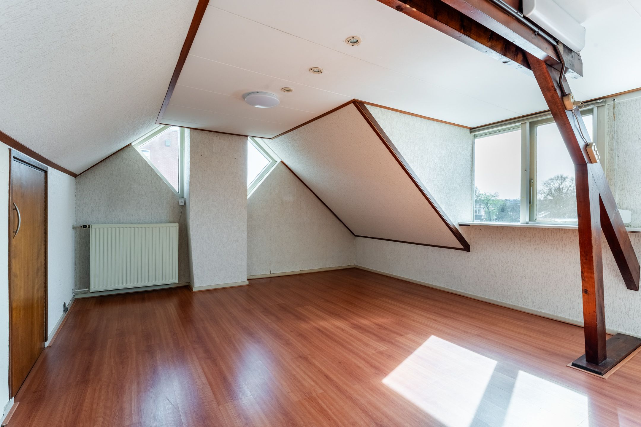 Foto 30 van Van Eesterensingel 8