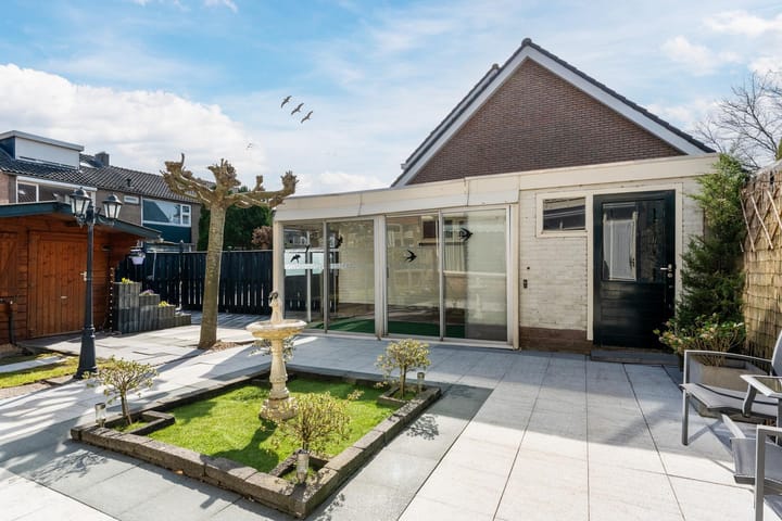 Foto 35 van Van Eesterensingel 8