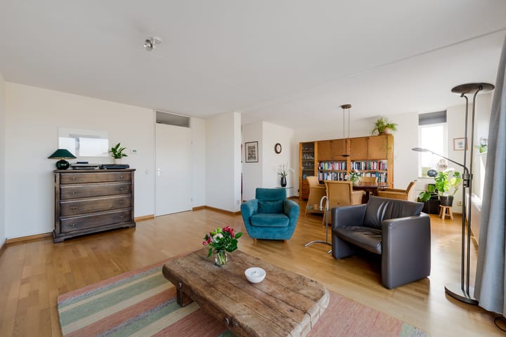 Foto 2 van Albert Schweitzerlaan 6-R