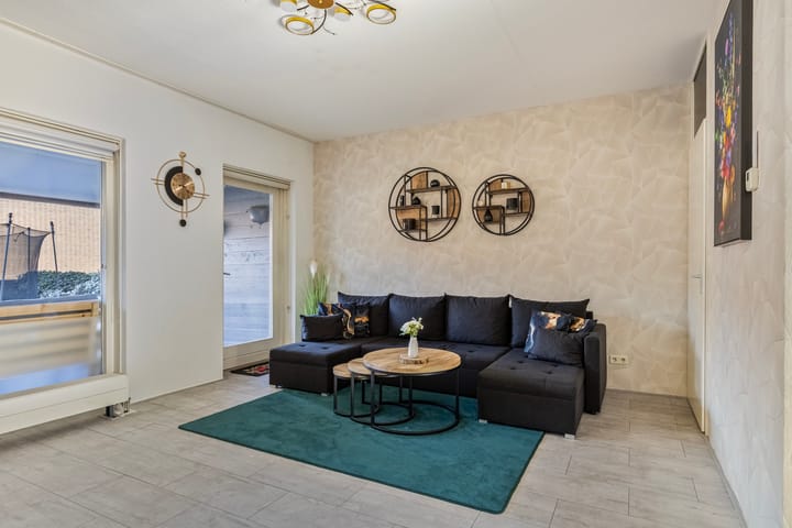 Foto 6 van Puntkroos 43