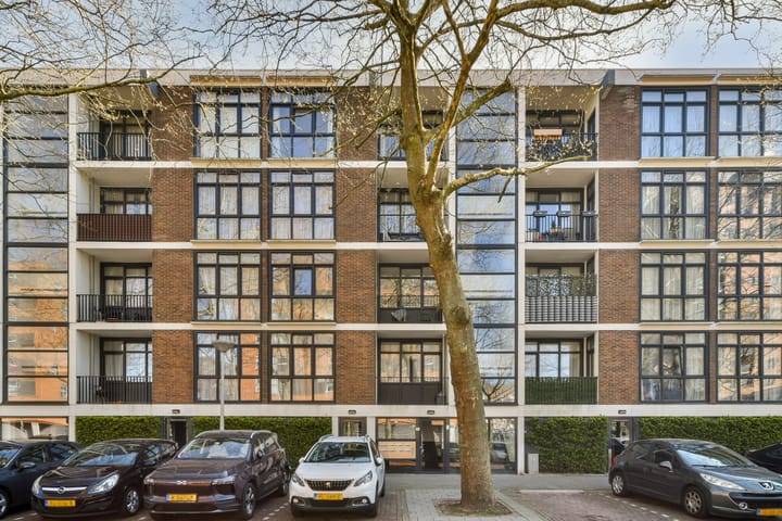 Photo 19 of Jan van Duivenvoordestraat 8-3