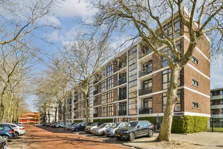 Photo 20 of Jan van Duivenvoordestraat 8-3