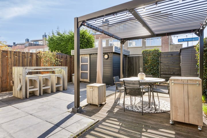 Foto 4 van Adrienne Solserpad 30