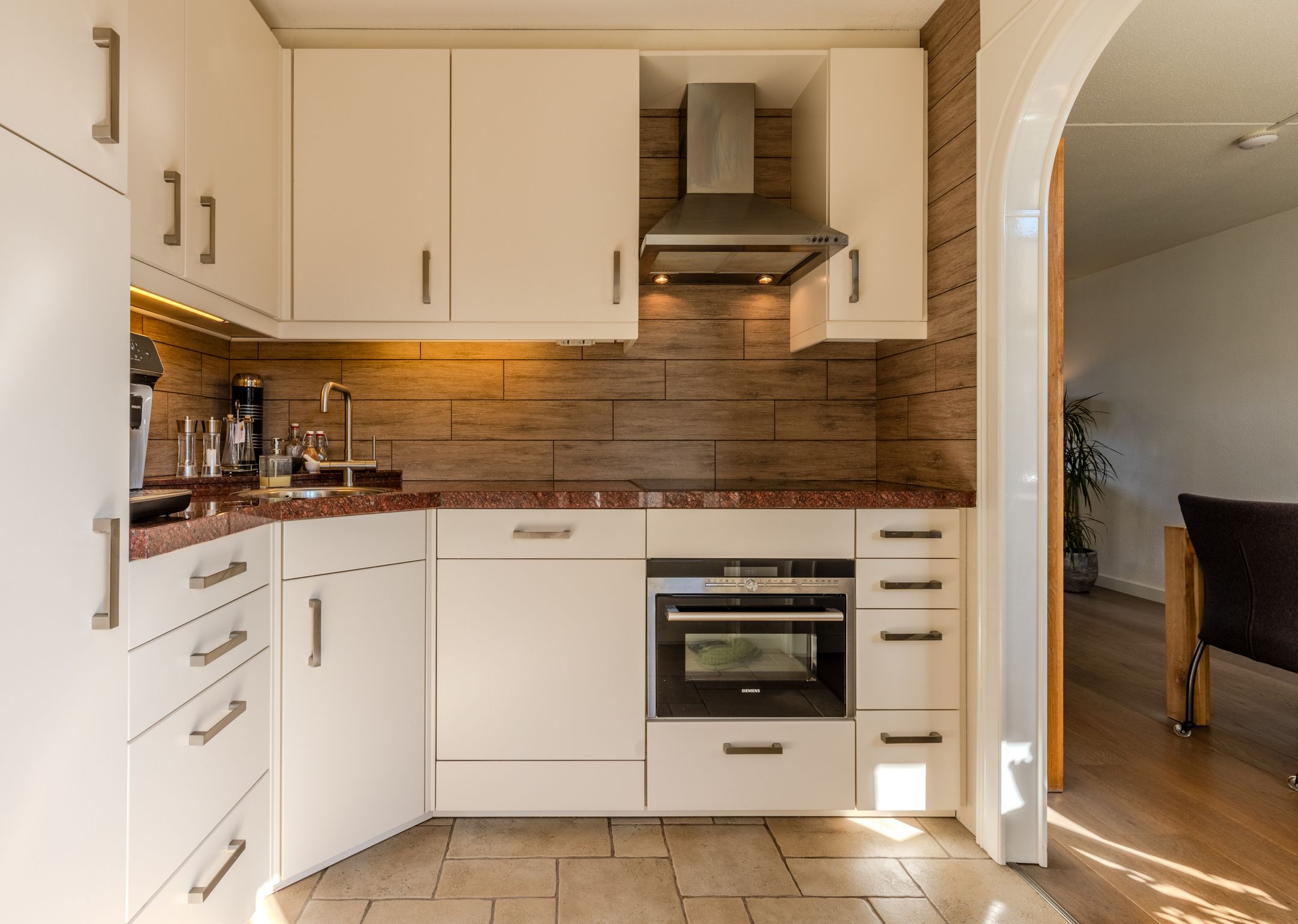 Photo 15 of Joke Smitlanden 31