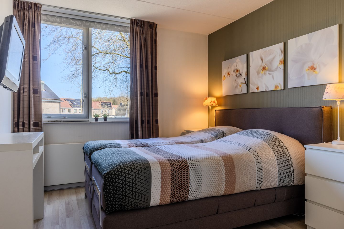 Photo 19 of Joke Smitlanden 31