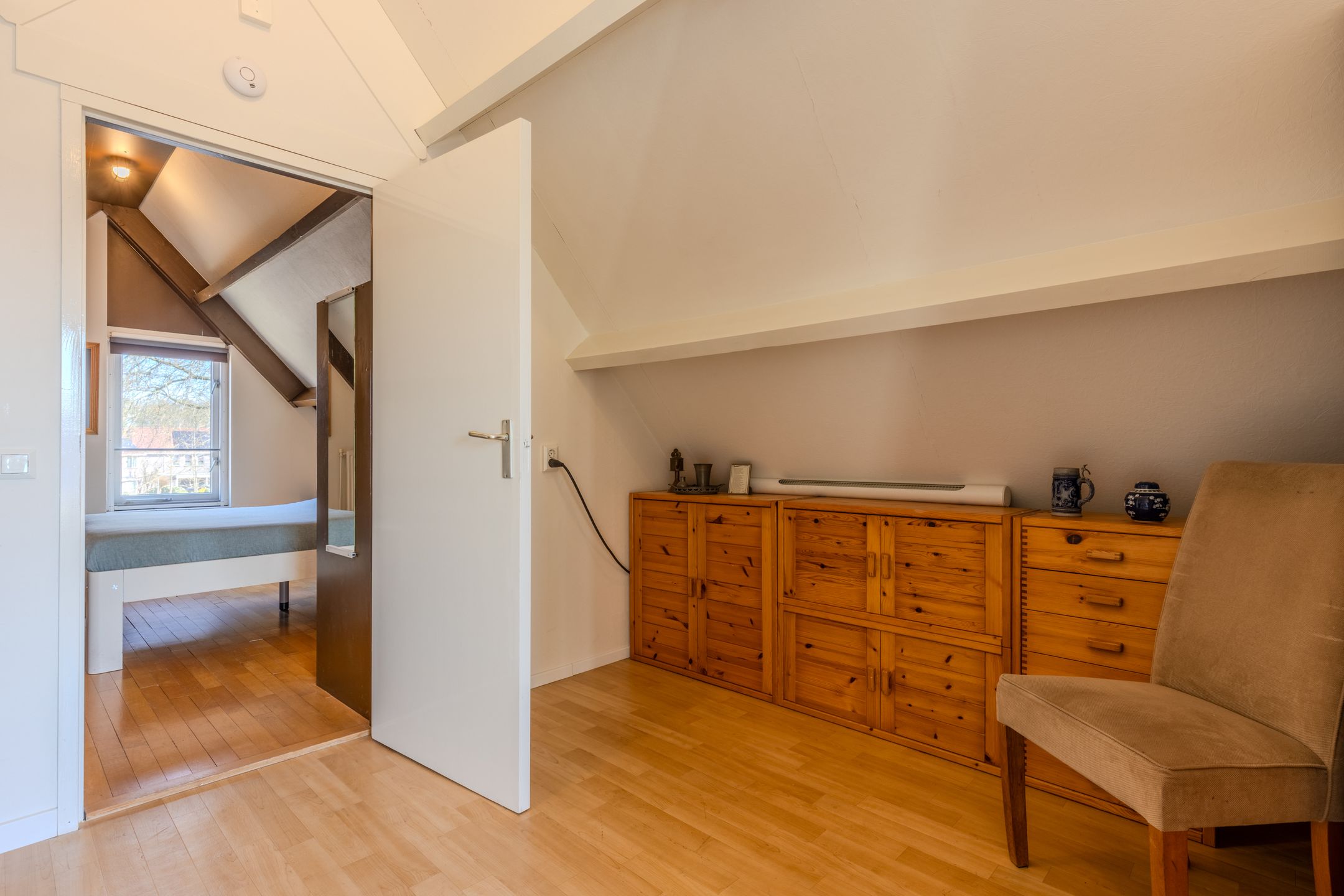 Photo 27 of Joke Smitlanden 31