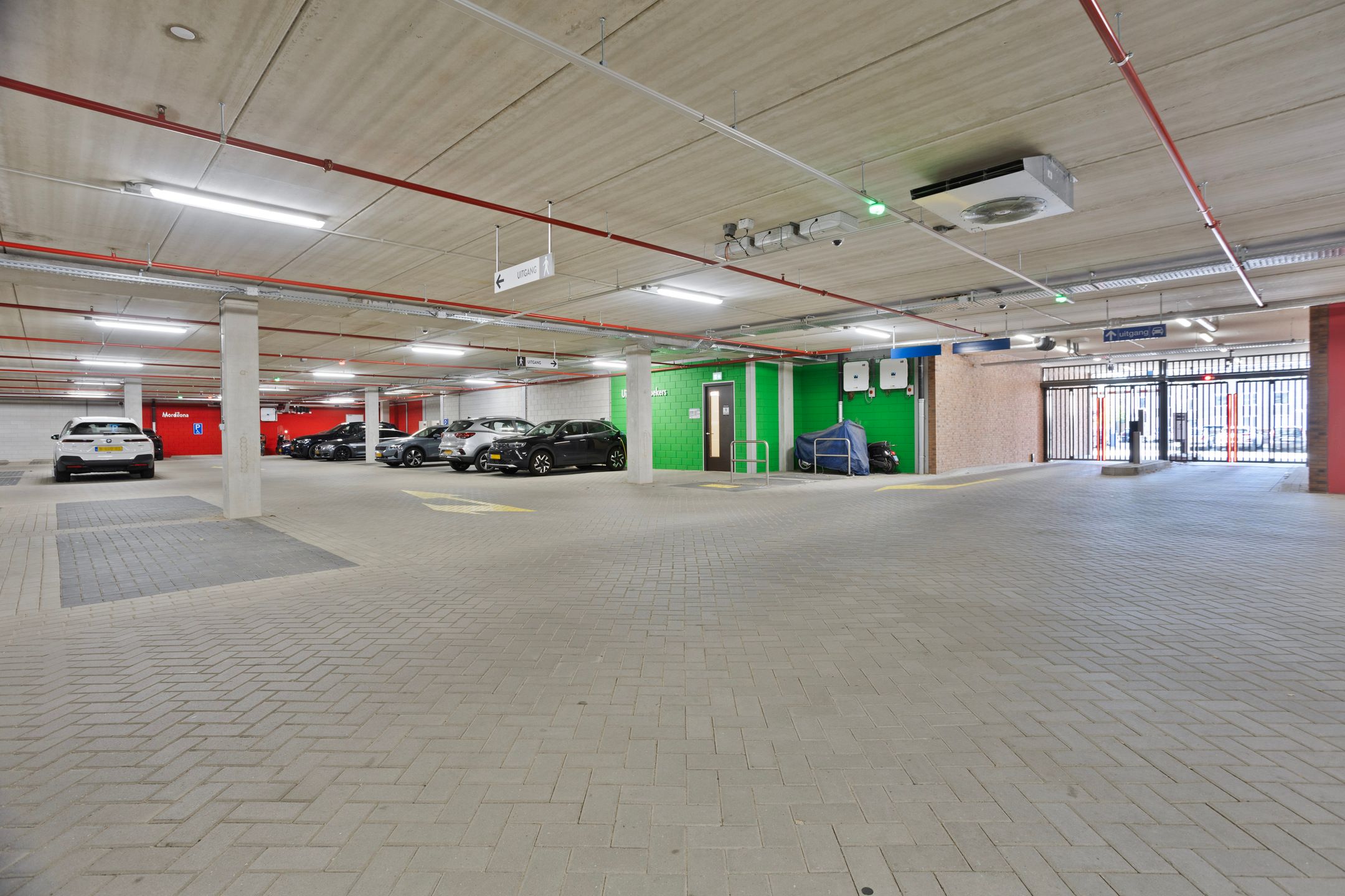 Foto 33 van Ananasweg 178