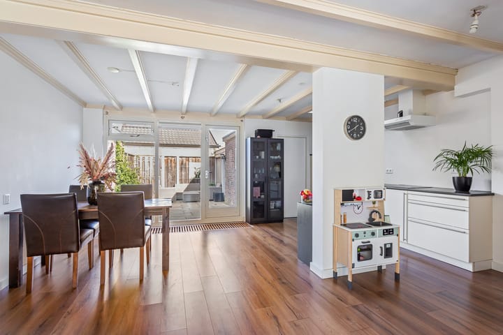 Photo 9 of Nachtegaalstraat 18