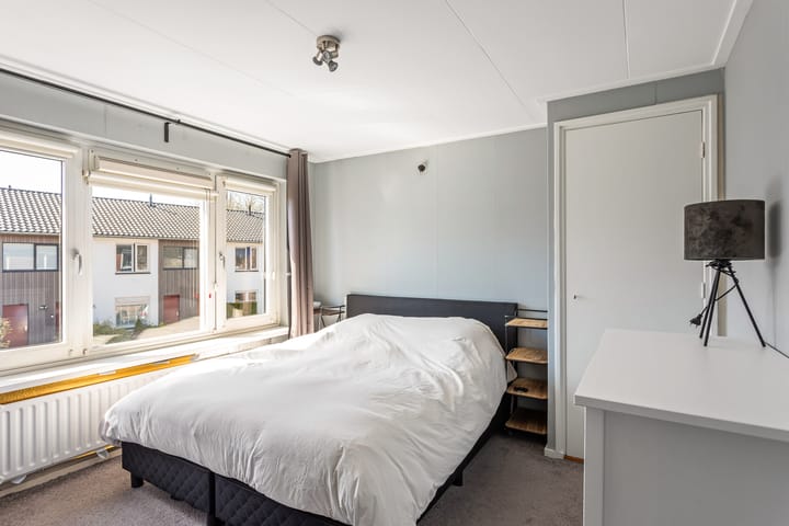 Photo 13 of Nachtegaalstraat 18