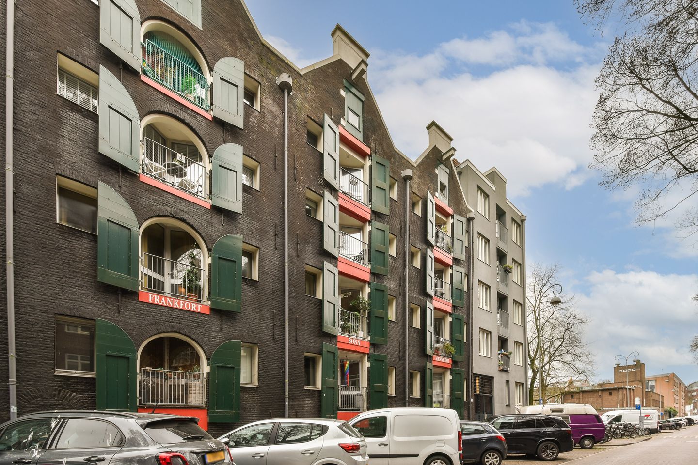 Photo 1 of Nieuwe Uilenburgerstraat 13-C