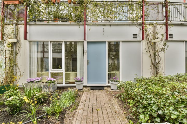 Photo 2 of Nieuwe Uilenburgerstraat 13-C