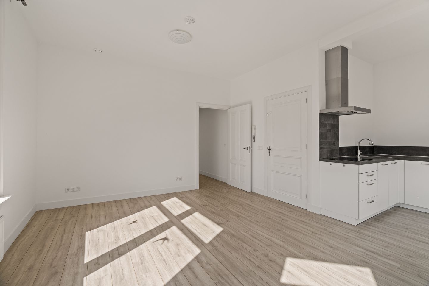 Foto 10 van Voorstraat 54-B