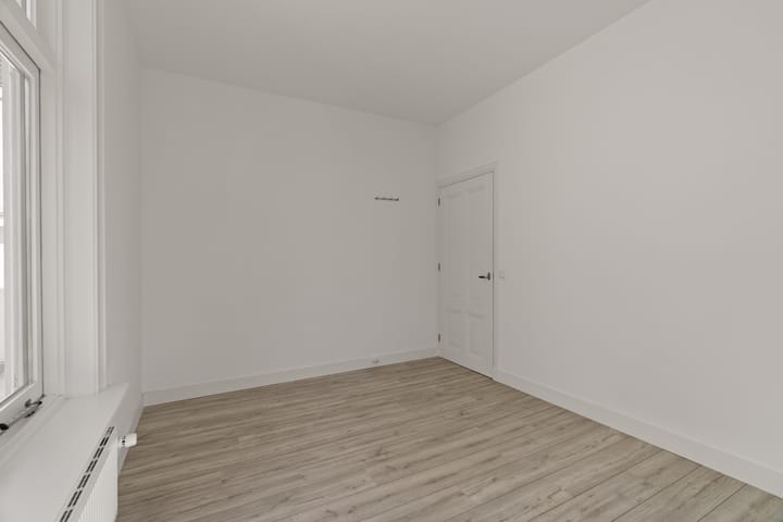 Foto 15 van Voorstraat 54-B