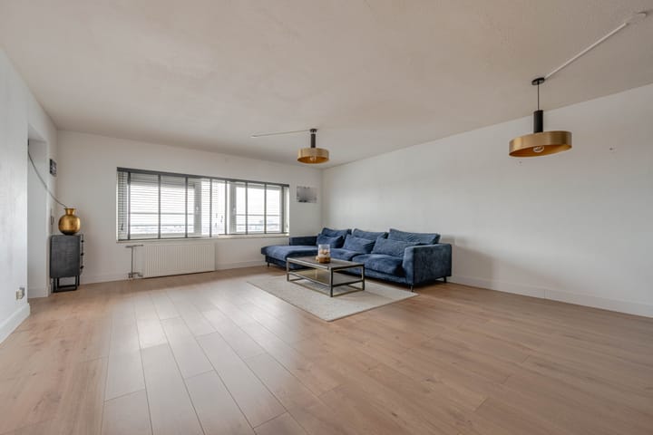 Foto 8 van Strevelsweg 853