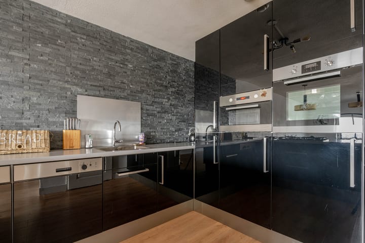 Foto 10 van Strevelsweg 853