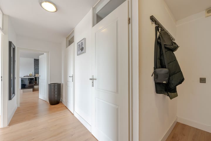 Foto 17 van Strevelsweg 853