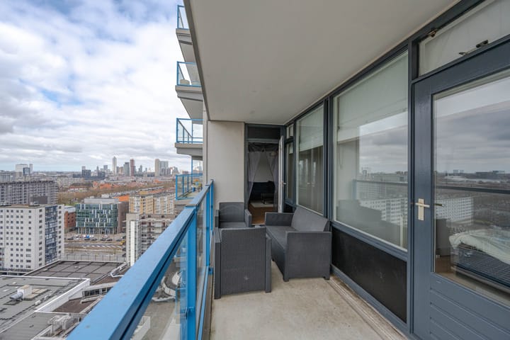 Foto 20 van Strevelsweg 853