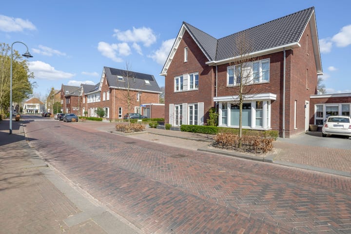 Foto 39 van Sluisstraat 8