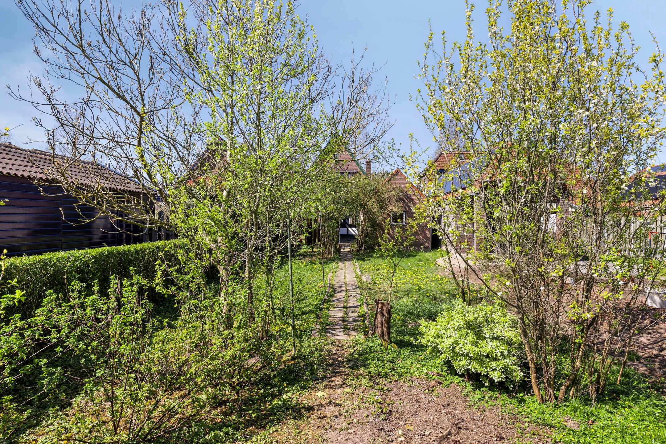 Foto 30 van Spoorstraat 9