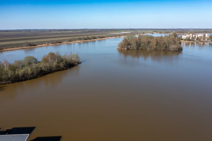 Foto 45 van Kuifreiger 24