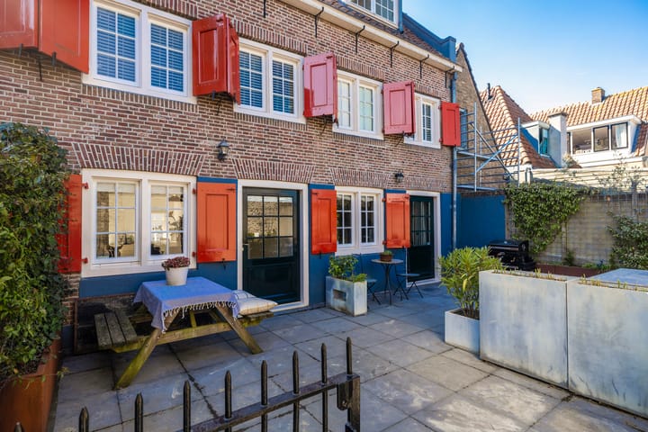 Foto 9 van Klooster Leuterstraat 27-B