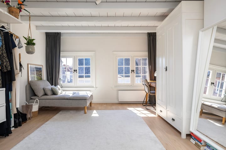 Foto 24 van Klooster Leuterstraat 27-B