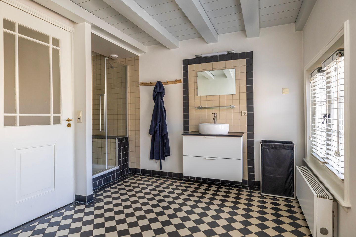 Foto 29 van Klooster Leuterstraat 27-B