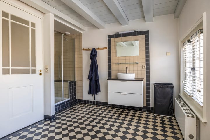 Foto 29 van Klooster Leuterstraat 27-B