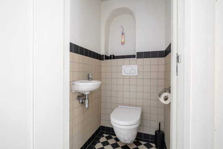 Foto 31 van Klooster Leuterstraat 27-B