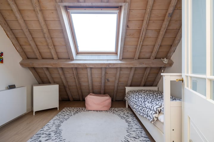 Foto 35 van Klooster Leuterstraat 27-B