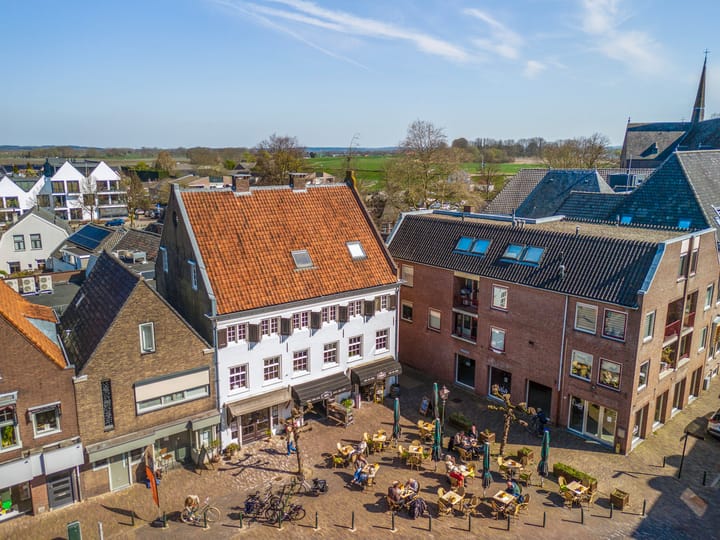 Foto 42 van Klooster Leuterstraat 27-B