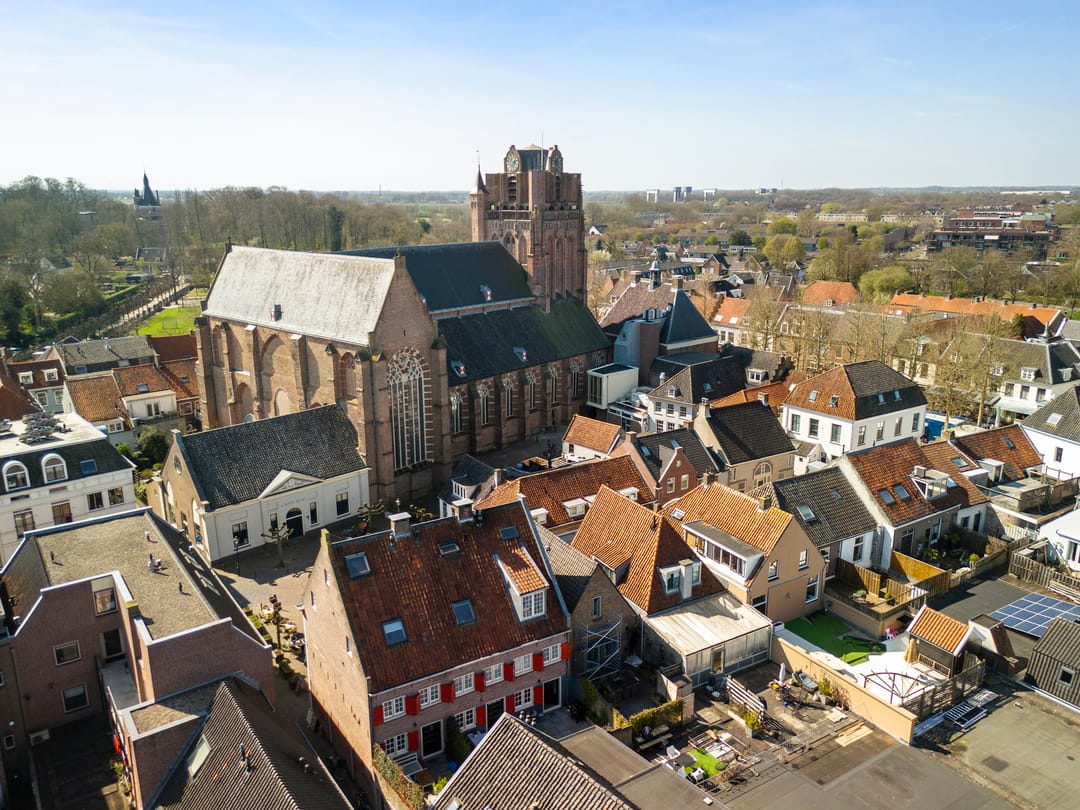 Foto 46 van Klooster Leuterstraat 27-B