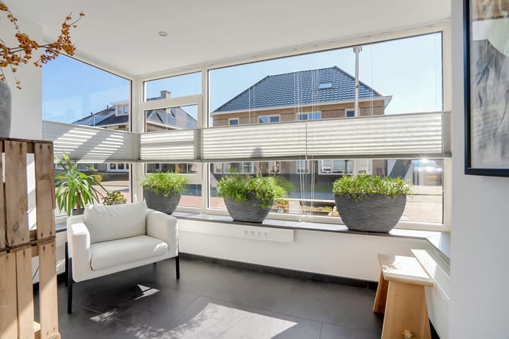 Foto 10 van Raanhuisstraat 9