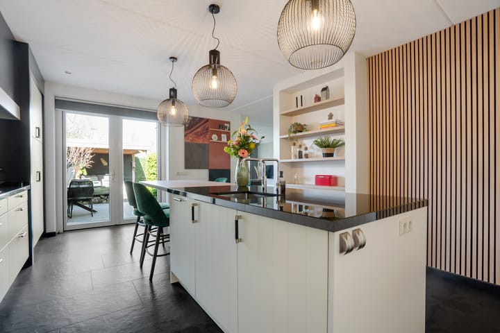 Foto 20 van Raanhuisstraat 9